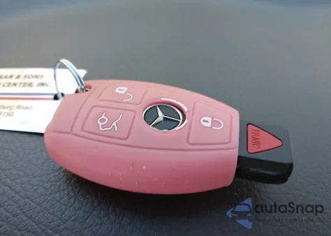 2013 Mercedes-Benz Glk 350 4Matic z USA, uszkodzony, nr VIN WDCGG8JB5DG076975